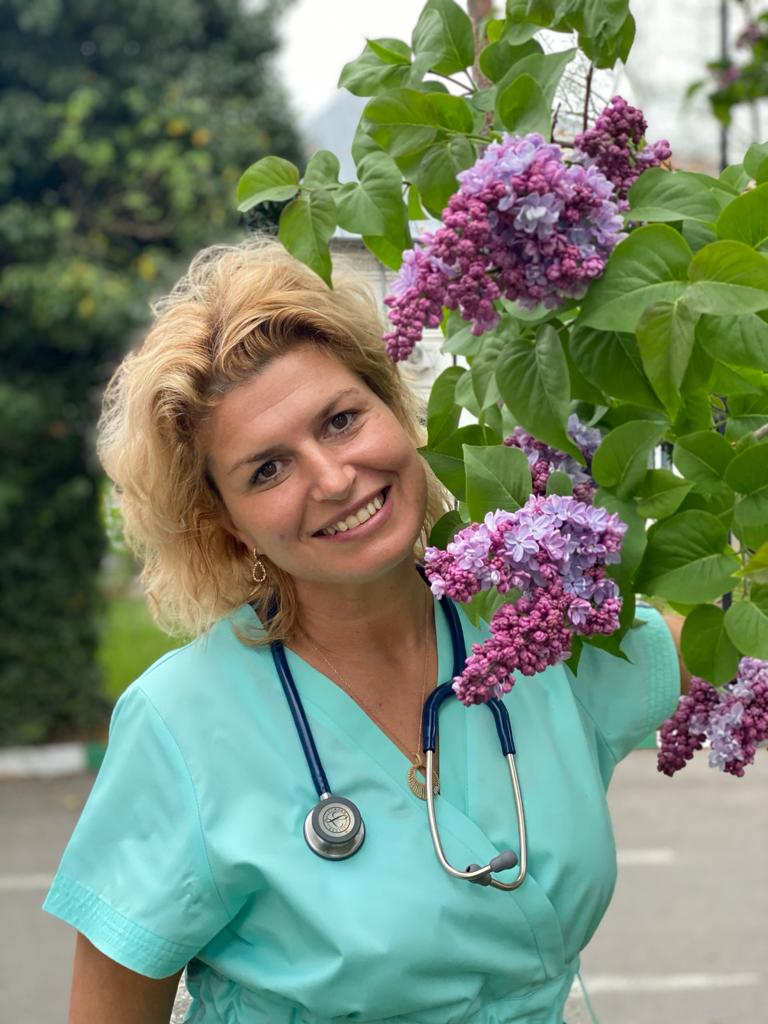 Dr. Roxana Chivu, medic primar medicină internă și gastroenterologie în Târgoviște